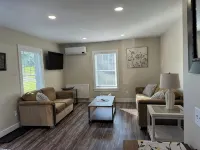 Discover Oakland charm near Colby College 10 min - 4つ星
