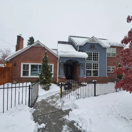Stunning 4-br, 4-bath brick, and stucco luxurious retreat in Reno Old Southwest.