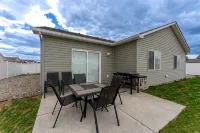 3 King Beds • Luxury Quiet Stay • Modern & Clean Near Spokane Airport & Casino - 4-Star