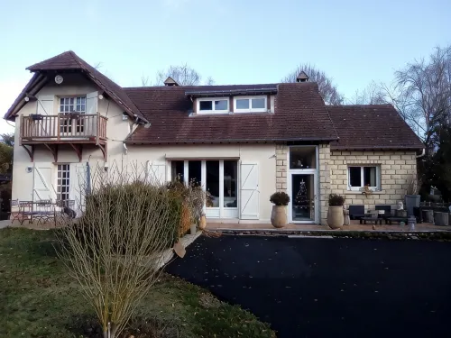 Havre de Paix au Bord de l'Eure - Aamiaismajoitus