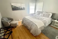 Tranquil Home in Beautiful Setting - 홈스테이