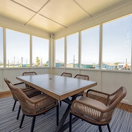 Yellowtail Flats ~ New house on canal in Rockport ~ Great outdoor Space