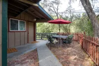 Sequoia House ~ 1 Mile from Park Entrance! - 4성급