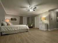 The Longview Deluxe - 3-Star