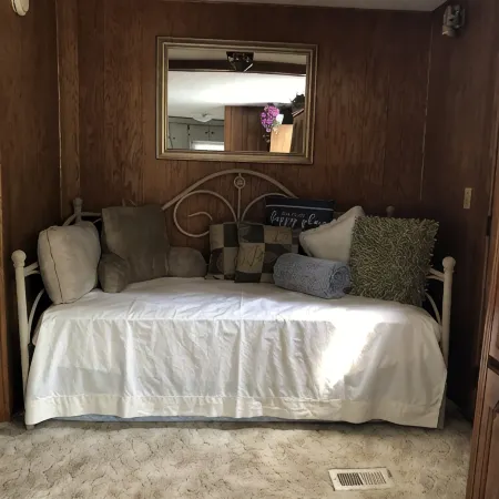 Reduced to $90.00 March-July week days