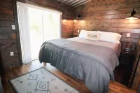 Kritter Holler Cabin a secluded relaxing retreat surrounded by beautiful nature. - Wifi