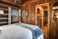 Romantic Getaway with real wood fireplace, Hot tub, Spectacular Mountain Views - 발코니