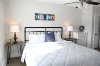 Downtown Studio at The Lake -Unit 4 - Wifi
