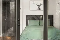 Cozy Couple's Condo Retreat - Sup Boards + Bikes! - 4-Star