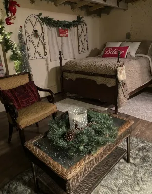 Carriage House Villa and gardens in downtown historic Lexington SC - พร้อมWifi
