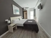 Blu Hostal Diana - 3-Star