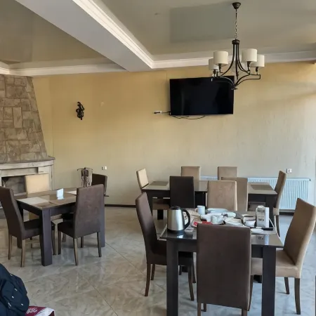 Hotel Iveria