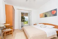 Apartments & Rooms Jokovic - 3-Star