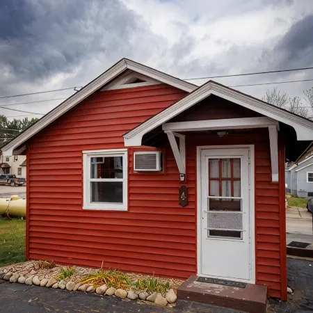 Vacation UniquEly cottage #4