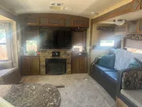 Quiet Glamper on the Lake – Extended Stays Welcome - Homestays