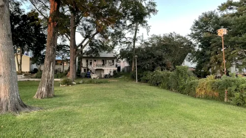 The Sterling House On the river and close to downtown - WiFi