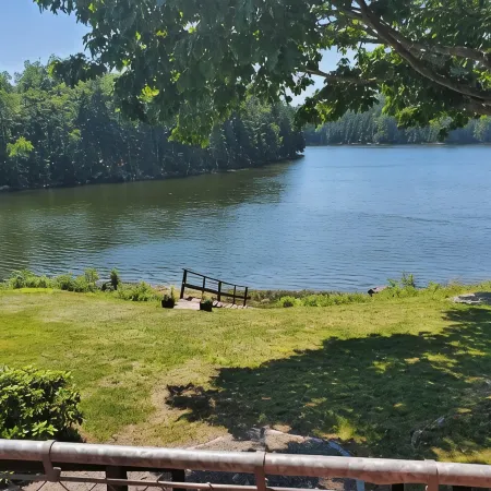 Great cabin on a tidal river, just minutes from Acadia National Park.