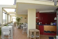 錫拉庫扎普羅米修斯美居飯店 - 酒吧