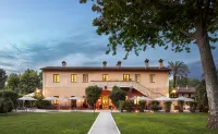 QC Grand Hotel Roma - Cheap