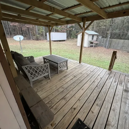 Spillway Road Retreat (2.5 miles from Lake D’Arbonne)