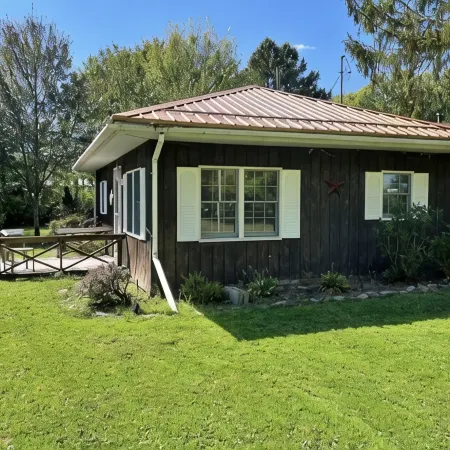 Pymatuning parkside cabin near Jamestown marina & dam