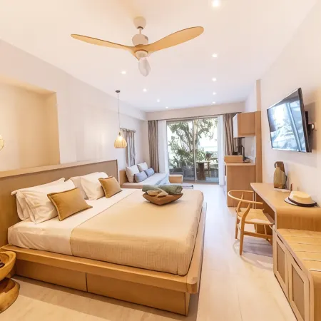 Mako Sea & Suites