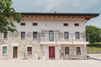 Casa21 - Private Holiday Home for Groups up to 12 with Jacuzzi - Guest houses