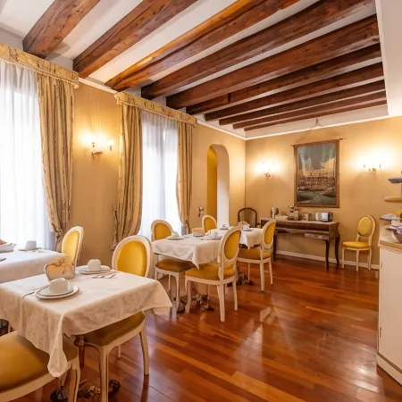 Casa Pisani Canal