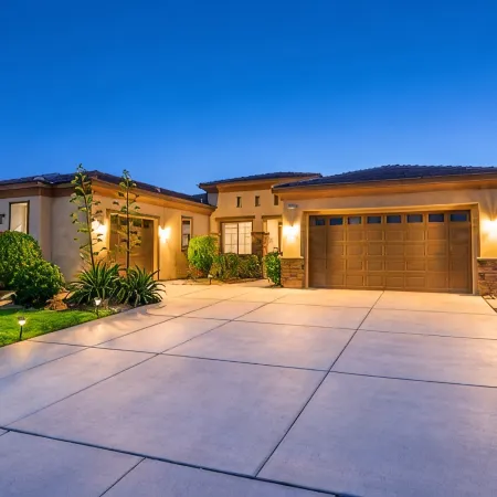 4000 SQ FT 5bedroom/3 BATH, SALT, POOL/SPA, WiFi and AC, COACHELLA, Indio