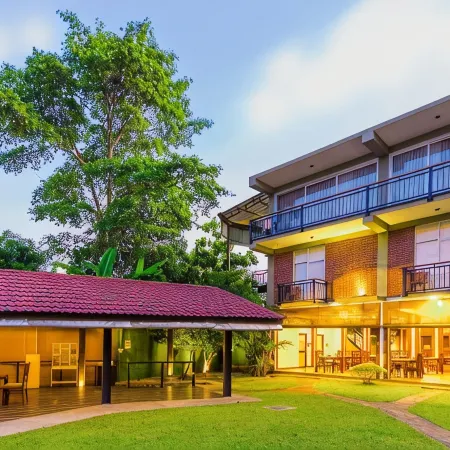 Mapakada Village - Wild Trails & Lake Retreat - Mahiyanganaya