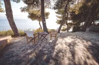Sapphire Beach House Eretria - Villas