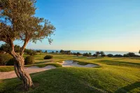 Aphrodite Hills Rentals Premium Serviced Apartment - palestra