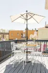 Renovated Historic House Minutes from SF! - 발코니