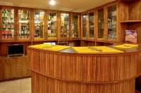 Summit Ttakshang Residency Hotel & Spa Mg Marg - bar