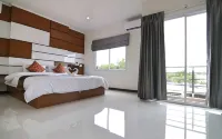 TTT Hotel - Mountain view