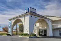 Motel 6 Dickson, TN Hotels in Dickson