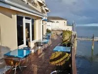 WatersEdge Hotel Hotels in Cobh