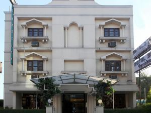 Hotel Shiva Residency