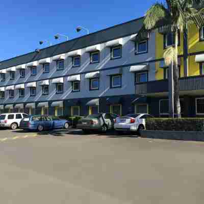 Ibis Budget Enfield Hotel Exterior