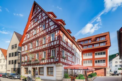 Hotel-Restaurant Ochsen فنادق في Laichingen