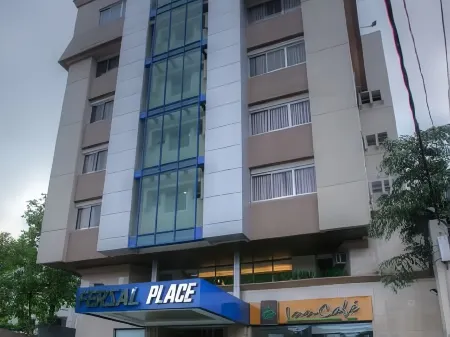 Fersal Hotel Malakas