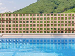 Miryang Saisai Pool Villa