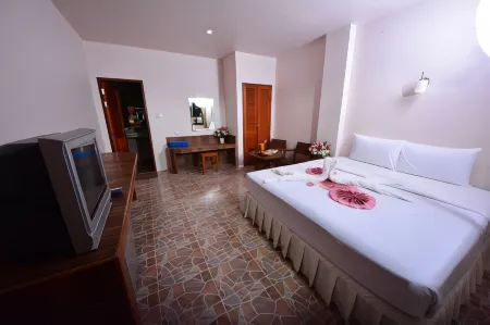 Haad YAO Bayview Resort & Spa