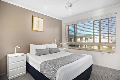 Standard Two-Bedroom Apartment - Noosa Woods #2 Hastings Street Photo