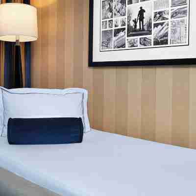 Disneyland Hotel Rooms