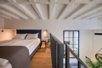 Queen Barbora Central Lofts