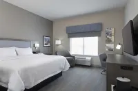 Hampton Inn & Suites St. Charles Old Town Area Hotels in Saint Charles