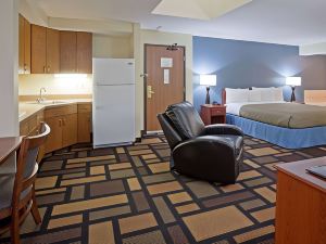 AmericInn by Wyndham Austin