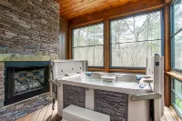Luxury Hickory Homestead 4 Bedroom Home by RedAwning Hotels in Sevier County