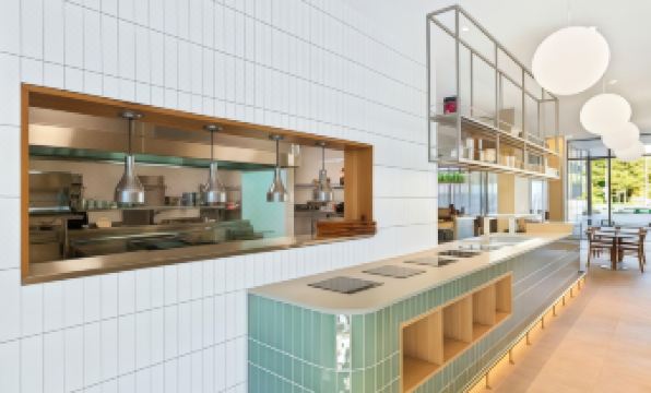 Mantra on Sydney Airport